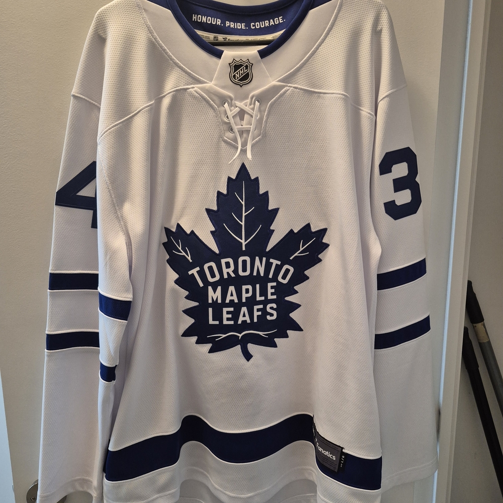 Fanatics Toronto Maple Leafs Auston Matthews Size Large Jersey W/tags